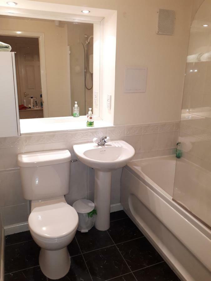 Central & Stylish 3 Bedroom, 2 Bath, Free Parking Edimburgo Esterno foto
